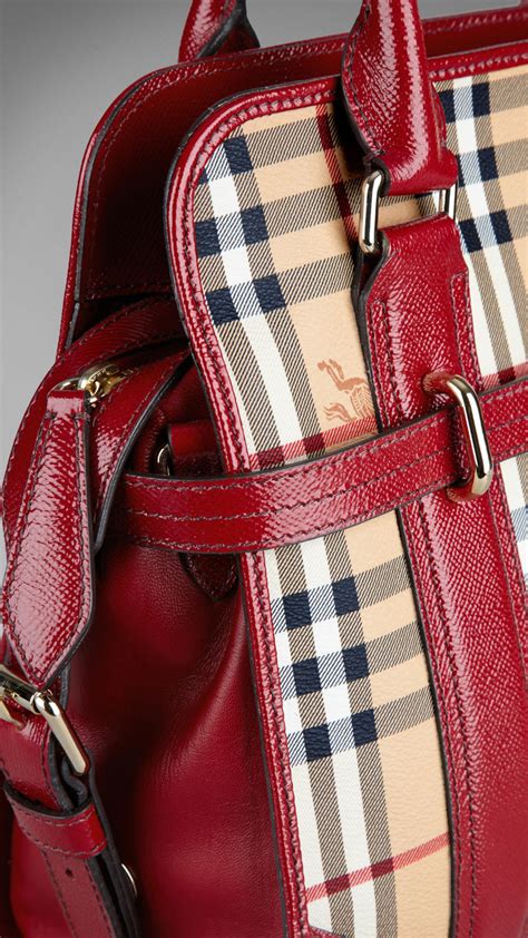 burberry medium haymarket check portrait tote bag